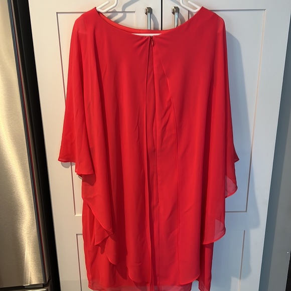 Vince Camuto Hot pink chiffon cape cocktail dress - Picture 2 of 13